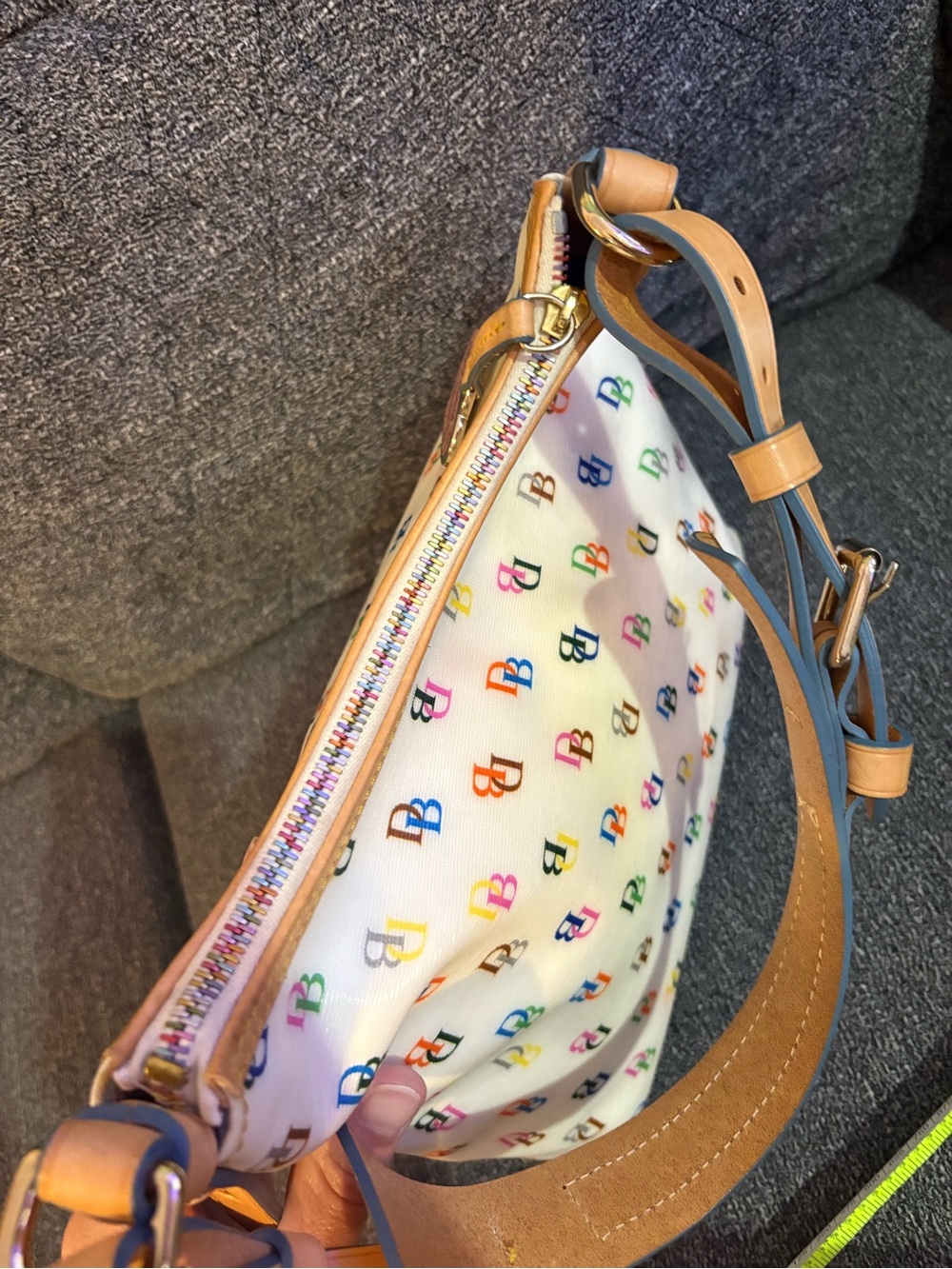 Dooney & Bourke White Multicolor DB Logo Shoulder Bag with Tan Trim - Picture 16 of 16